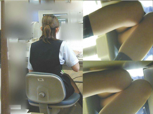 椅子に座る制服OLの三角パンチラ盗撮エロ画像9枚目